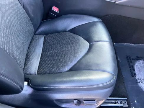 Used 2020 Toyota Camry XSE FWD image 16