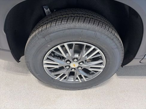 New 2026 Chevrolet Traverse LT w/ Driver Confidence Package image 7