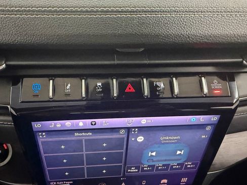 Used 2023 Jeep Grand Cherokee 4WD 4xe image 26