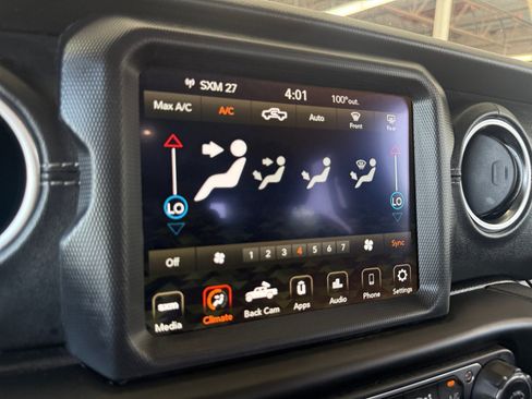 Used 2021 Jeep Gladiator Overland w/ Popular Equipment Package AWD/4WD image 20