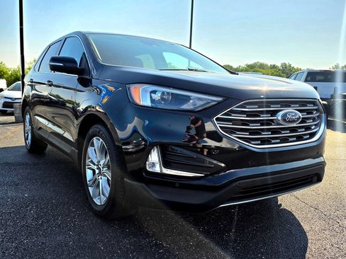 Used 2022 Ford Edge Titanium AWD/4WD image 13