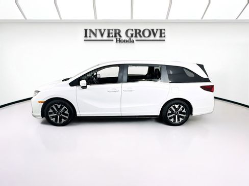Certified 2025 Honda Odyssey EX-L image 8