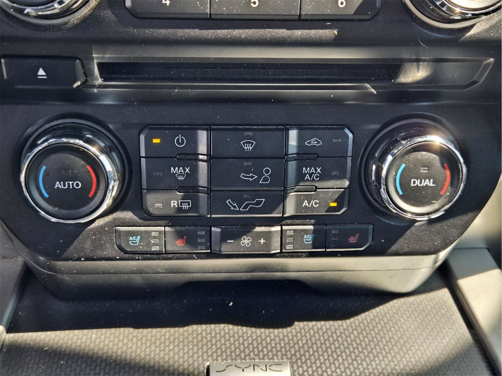 Used 2017 Ford F150 Lariat AWD/4WD image 18