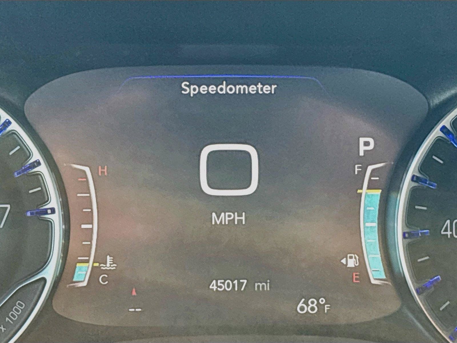 Certified 2025 Chrysler Pacifica Select FWD image 19