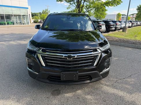 Used 2023 Chevrolet Traverse LT w/ LPO, Floor Liner Package AWD/4WD image 7