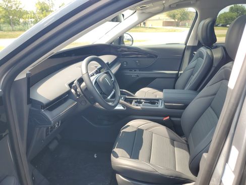 New 2026 Lincoln Nautilus Reserve AWD/4WD image 11