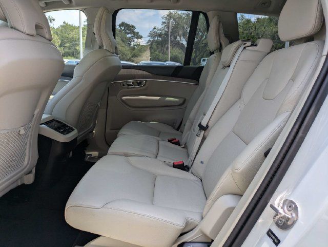 Certified 2024 Volvo XC90 B5 Plus AWD/4WD image 19