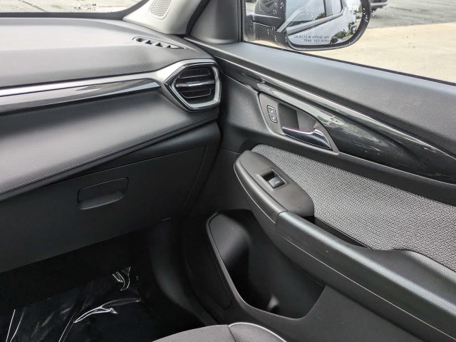 Used 2026 Chevrolet TrailBlazer LS FWD image 17