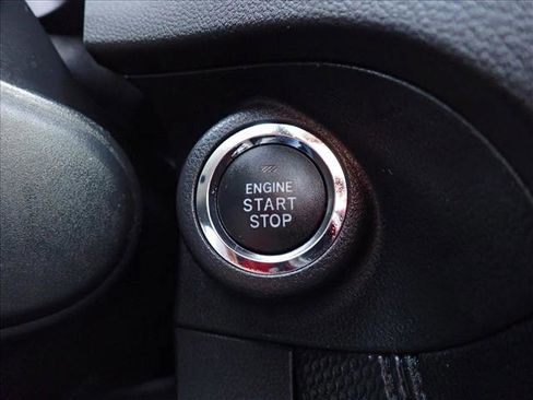 Used 2024 Subaru Forester Premium image 24