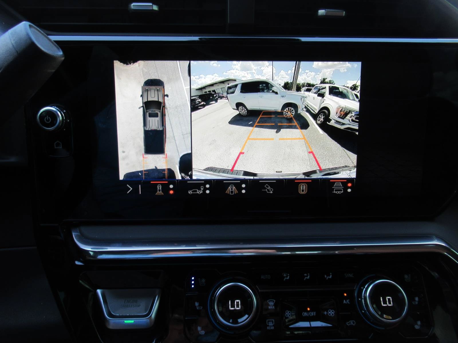 Used 2024 GMC Sierra 3500 Denali Ultimate AWD/4WD image 30