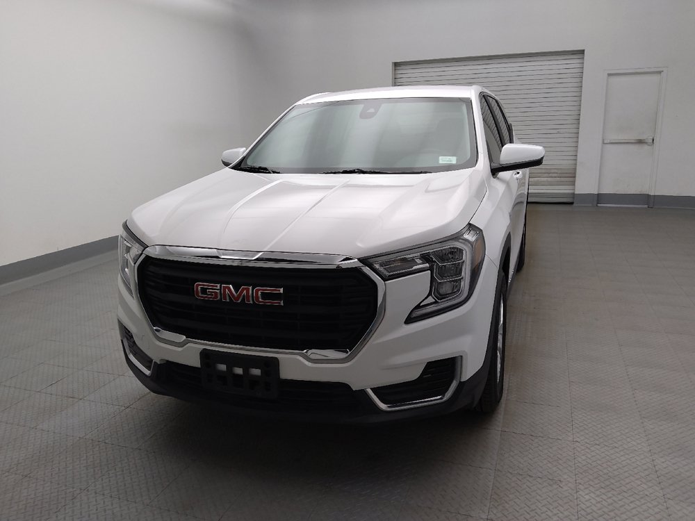 Used 2024 GMC Terrain SLE FWD image 15