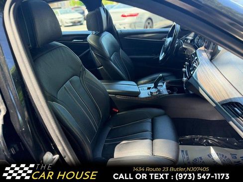 Used 2019 BMW 530e xDrive AWD/4WD image 19