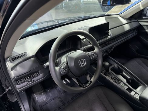 Used 2023 Honda Accord LX image 18