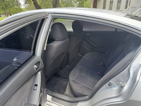 Used 2012 Nissan Altima 2.5 S w/ Convenience Pkg FWD image 12
