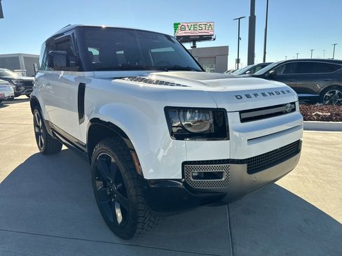 Used 2021 Land Rover Defender 90 X-Dynamic S image 3