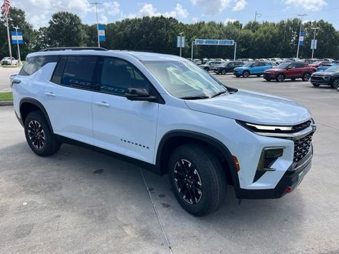 New 2026 Chevrolet Traverse Z71 w/ Enhanced Driving Package AWD/4WD image 13