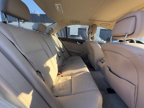 Used 2010 Mercedes-Benz C 300 4MATIC Sedan image 12