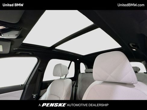Used 2024 BMW X5 xDrive40i w/ M Sport Package AWD/4WD image 12