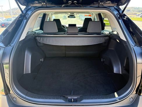 Certified 2025 Toyota RAV4 XLE AWD/4WD image 6