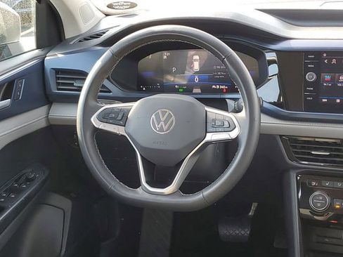 Used 2024 Volkswagen Taos SE FWD image 22