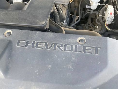Used 2019 Chevrolet Suburban Premier AWD/4WD image 38