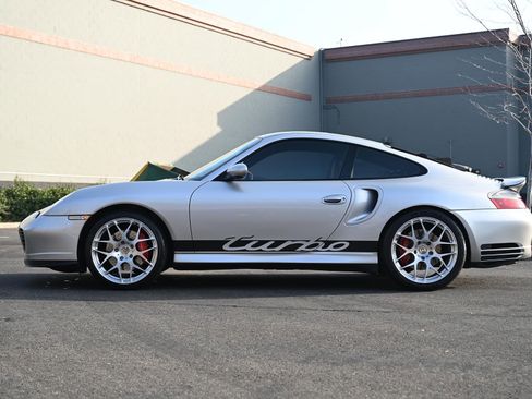 Used 2001 Porsche 911 Turbo image 4