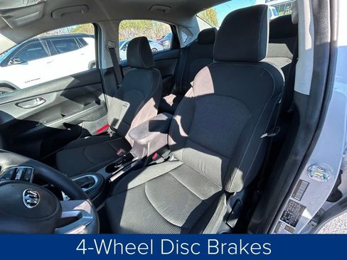 Used 2019 Kia Forte LXS image 28