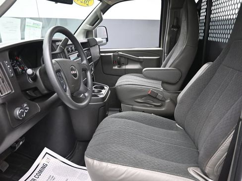 Used 2024 GMC Savana 2500 w/ Driver Convenience Package RWD image 12