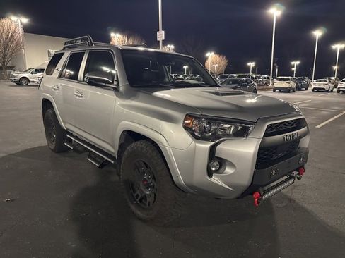 Used 2023 Toyota 4Runner TRD Off-Road Premium image 3