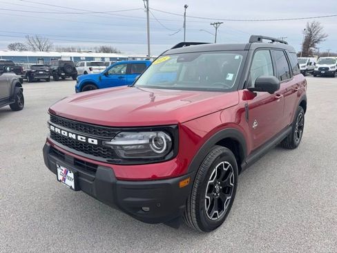 Used 2025 Ford Bronco Sport Outer Banks w/ Outer Banks Tech Package+ image 1