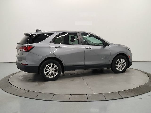 Used 2024 Chevrolet Equinox LS FWD image 8