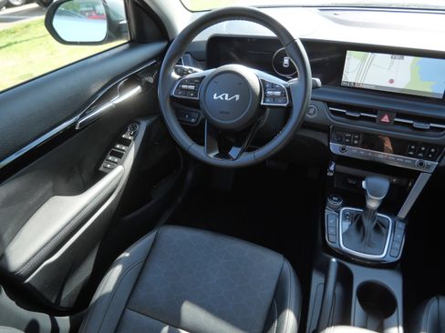 Used 2024 Kia Seltos EX AWD/4WD image 9