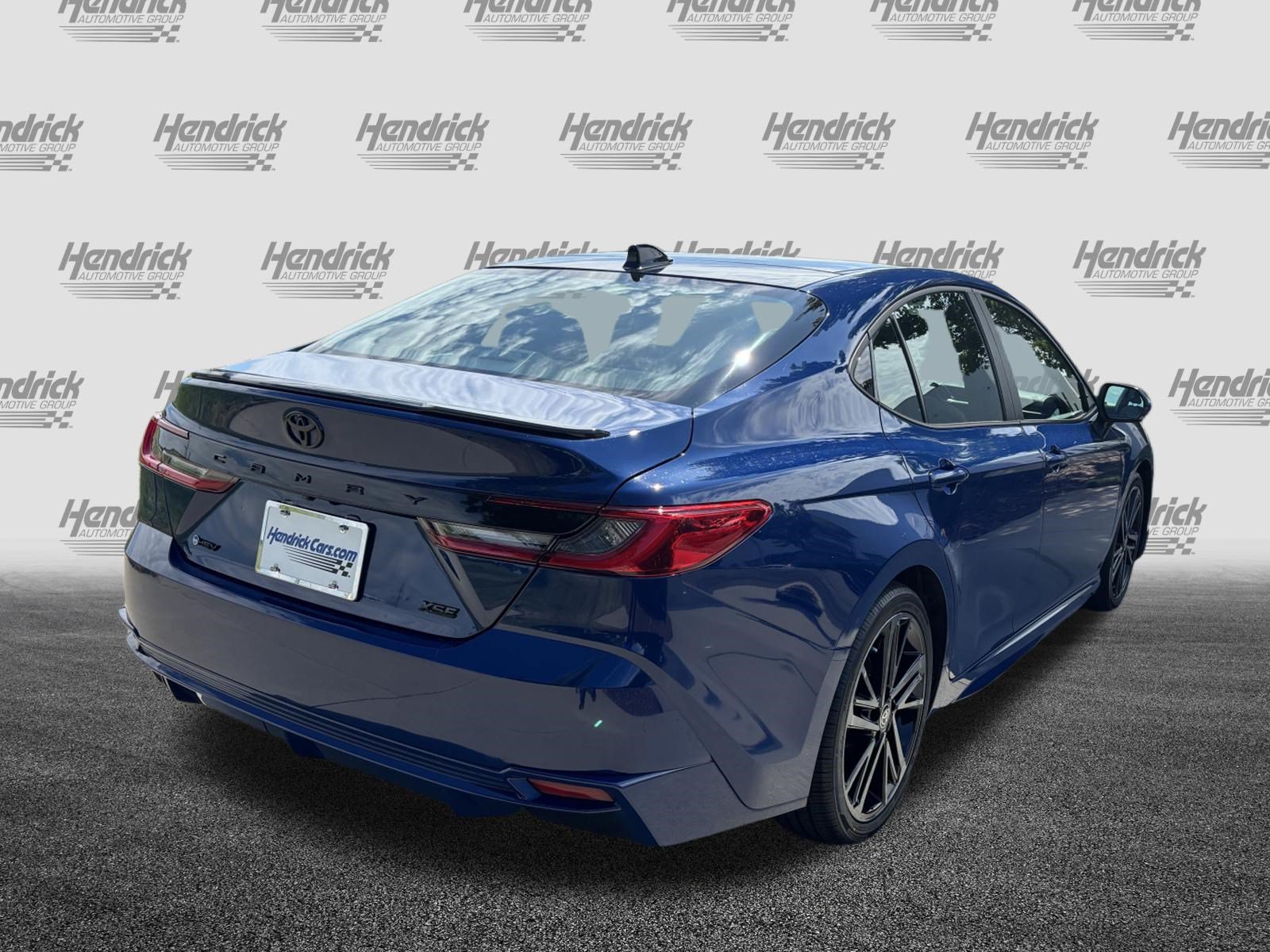 Used 2025 Toyota Camry XSE FWD image 10