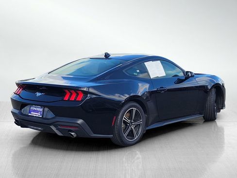 Used 2024 Ford Mustang Coupe image 4