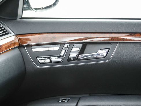 Used 2008 Mercedes-Benz S 550 image 21