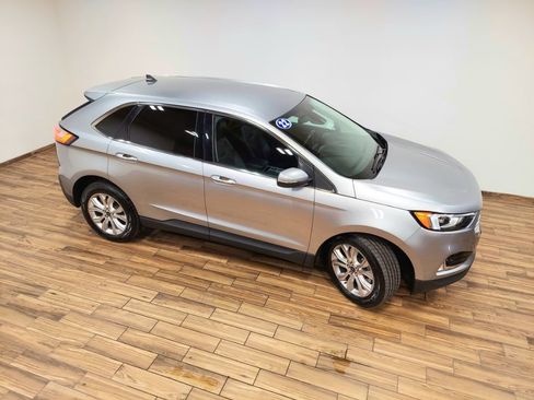 Used 2022 Ford Edge Titanium AWD/4WD image 15