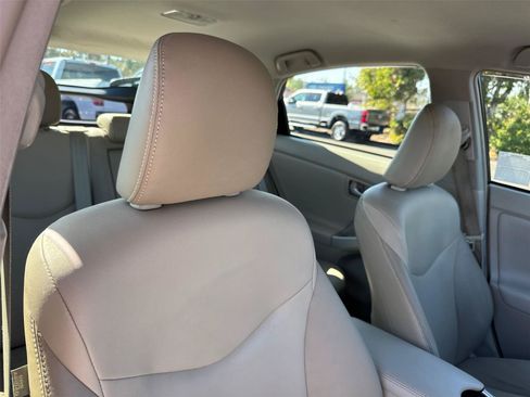 Used 2014 Toyota Prius Four FWD image 14