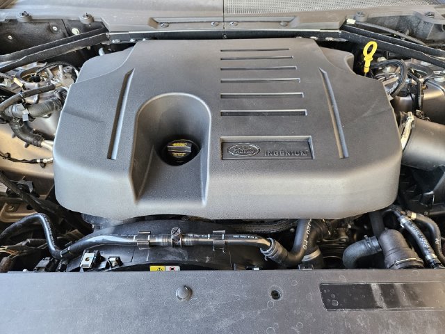 Used 2021 Land Rover Defender 110 SE AWD/4WD image 33