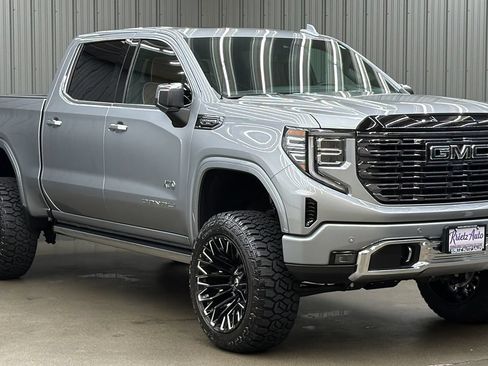 Used 2026 GMC Sierra 1500 Denali Ultimate AWD/4WD image 7