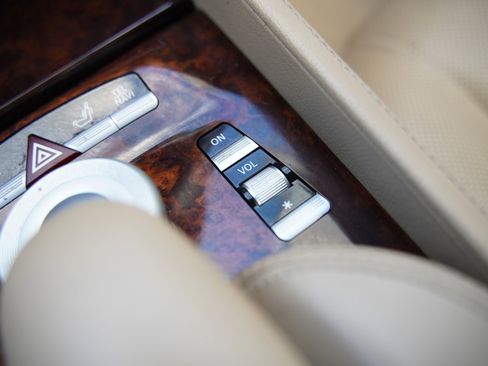 Used 2013 Mercedes-Benz CL 550 4MATIC image 46