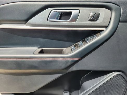 Used 2025 Ford Explorer ST-Line w/ Premium Package RWD image 23