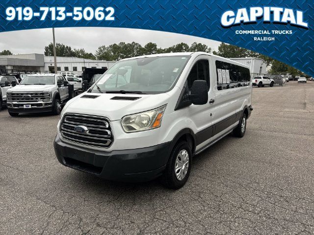 Used 2015 Ford Transit 350 XLT RWD image 5