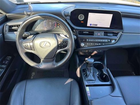 Used 2023 Lexus ES 350 w/ Premium Package image 12