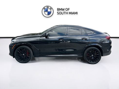 Used 2022 BMW X6 M50i w/ Premium Package image 4