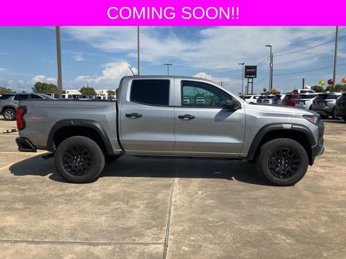 Used 2024 Chevrolet Colorado Trail Boss w/ Advanced Trailering Package image 8