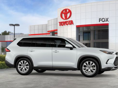 New 2026 Toyota Grand Highlander AWD Hybrid image 36