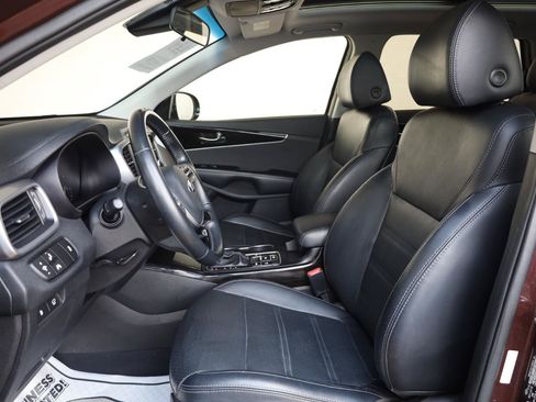 Used 2019 Kia Sorento EX AWD/4WD image 17