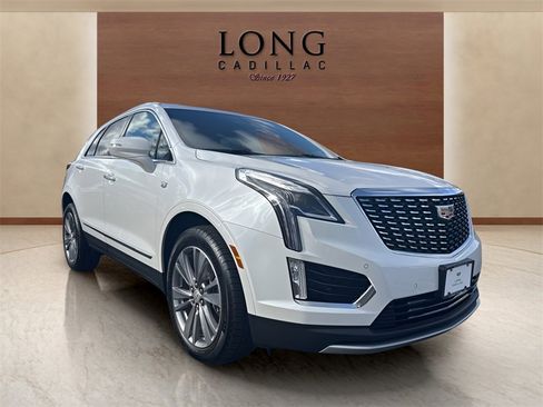 Certified 2025 Cadillac XT5 Premium Luxury image 7