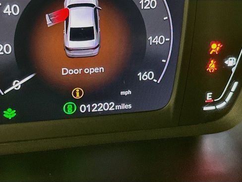 Used 2025 Honda Accord SE image 19