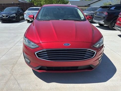 Used 2020 Ford Fusion SE w/ Equipment Group 151A image 16